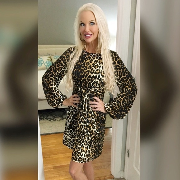 ❤️LAST 1! Puff Sleeve Tie Front Leopard Knit Dress - Picture 3 of 5